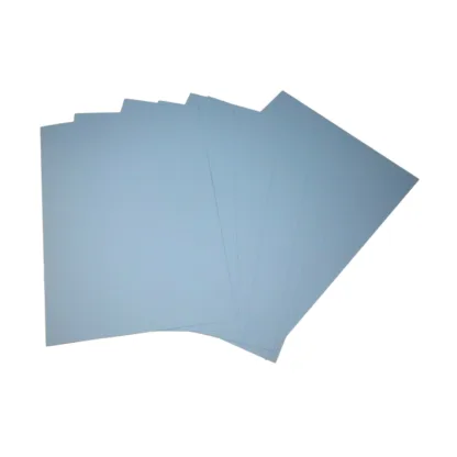 Papel Mate Opalina Cyan en resma de 100 hojas A4 (210 x 297 mm.) de 240 Grs.
